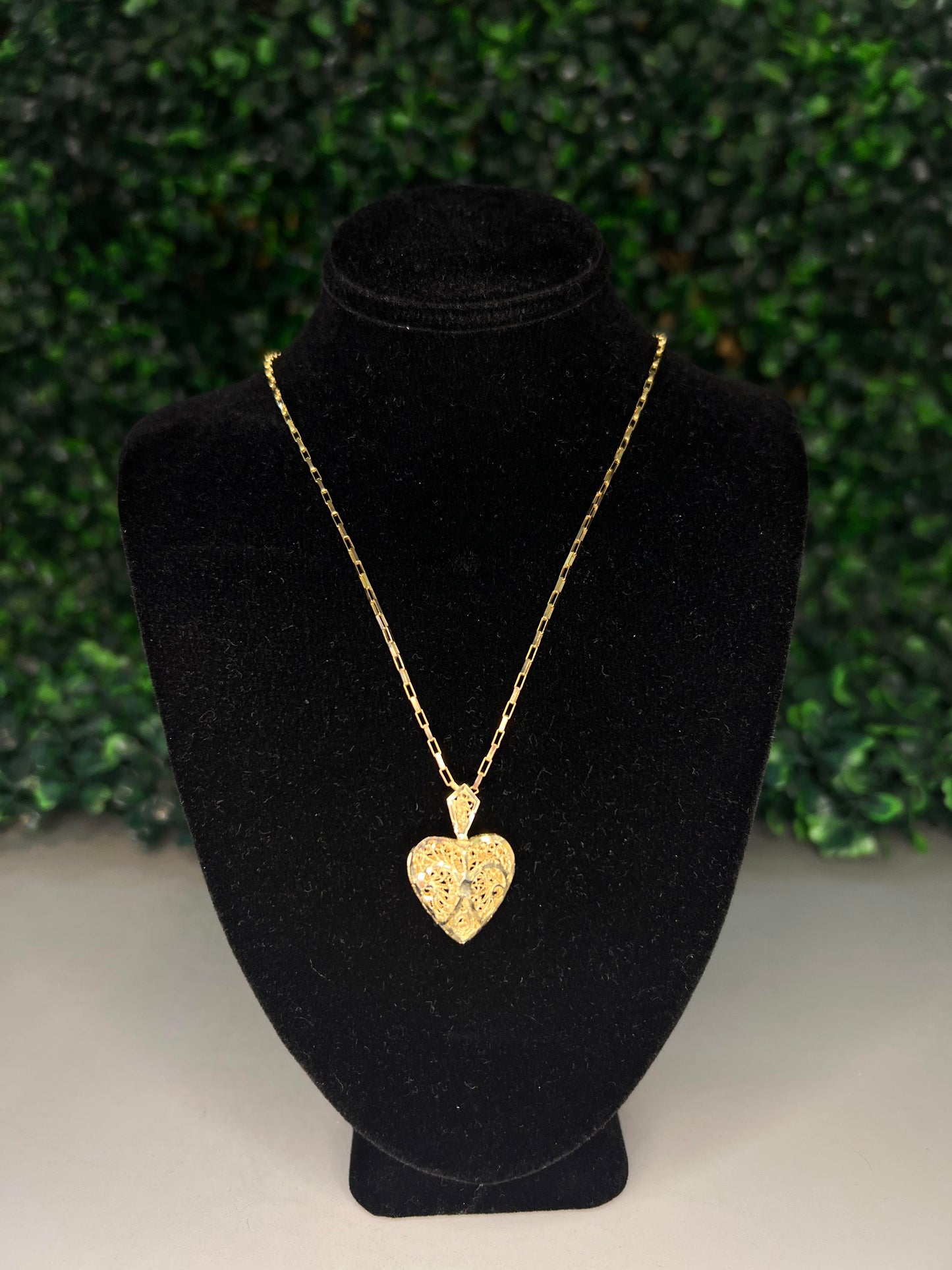 14KY Filigree Heart Pendant