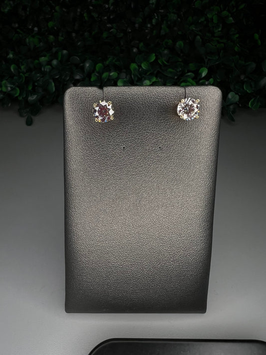 14KY 2CTT Moissanite Stud Earrings in Basket Mounting