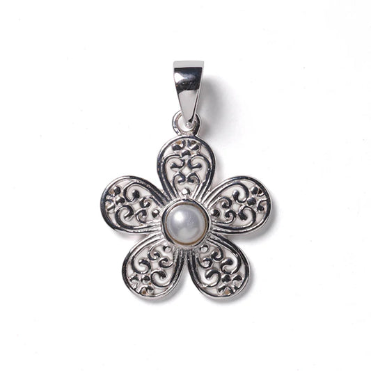 Southern Gates Daisy Pendant