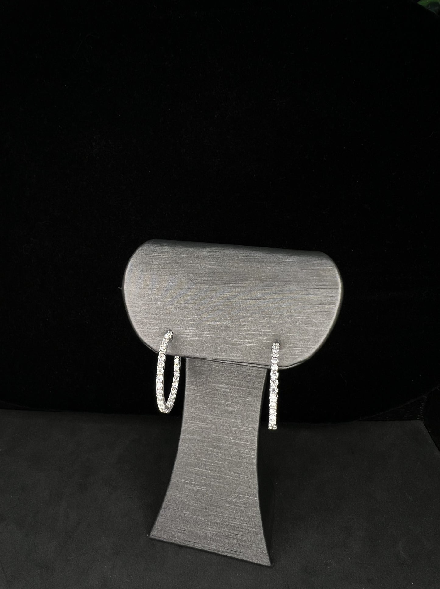 14KW 22mm 1.0 CTT "Inside and Out" Diamond Hoop Earrings
